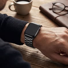 Smartwatch com Pulseira de Aço Inoxidável Premium