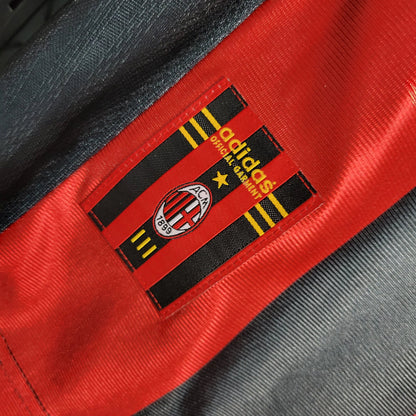 Camisa Retrô AC Milan 1998/99 home