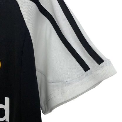 Camisa Retrô Real Madrid 2001-02 away