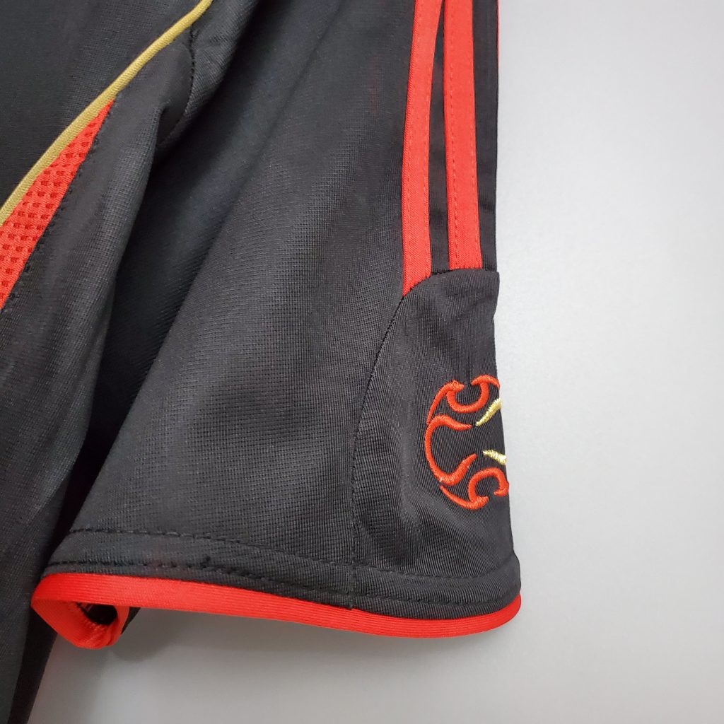 Camisa Retrô Milan 2006-07 away