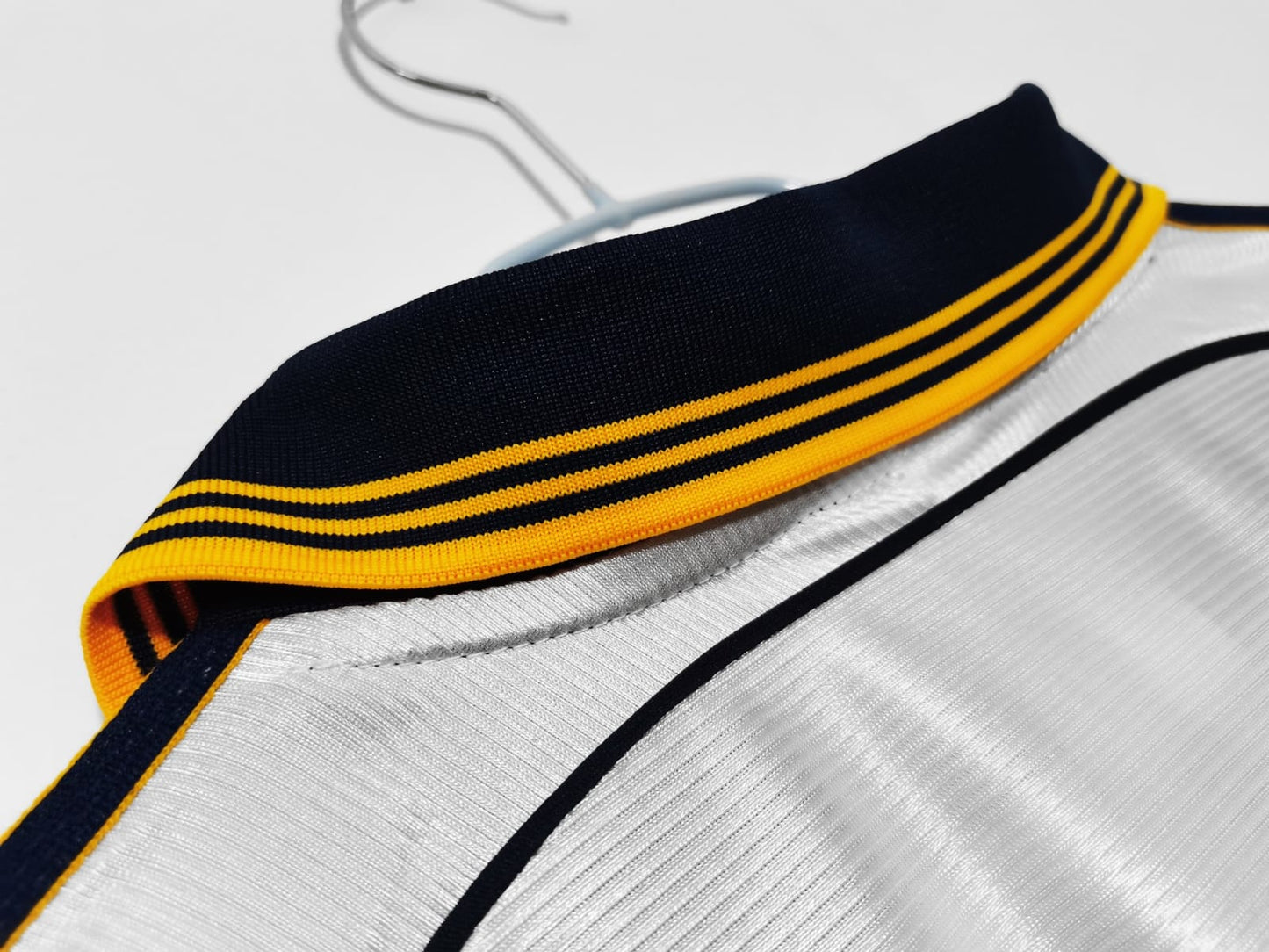 Camisa Retrô Real Madrid 1998-00 home